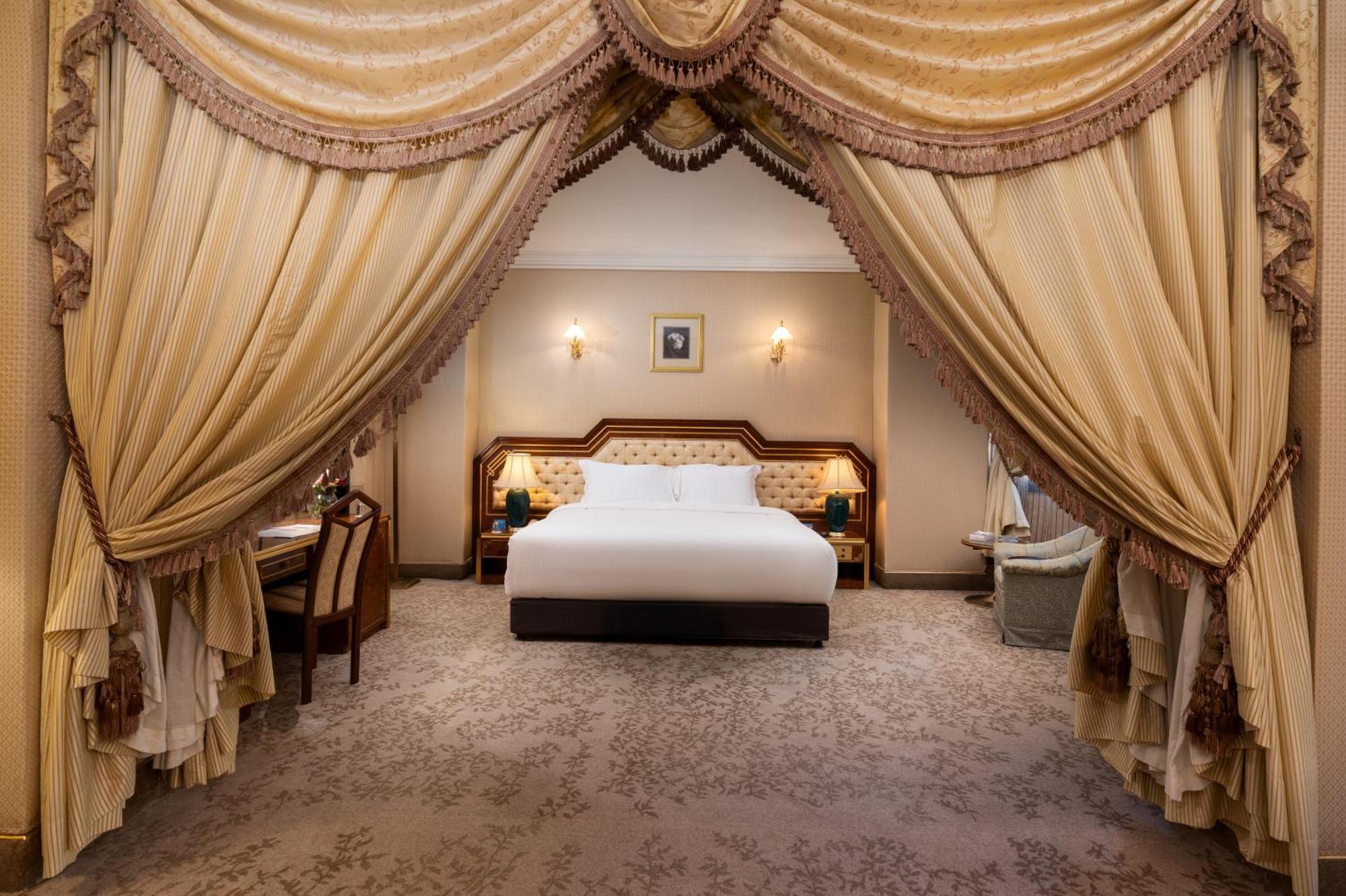 الشهداء فندق 5*